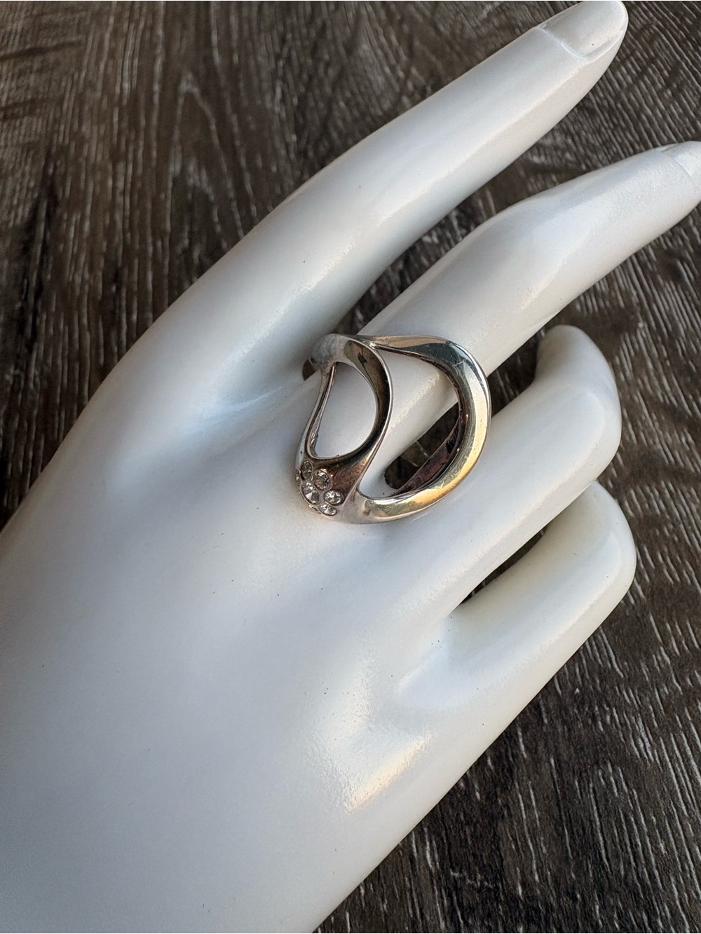 Sterling Silver Open Circle Ring with Crystal Accents - Size 9